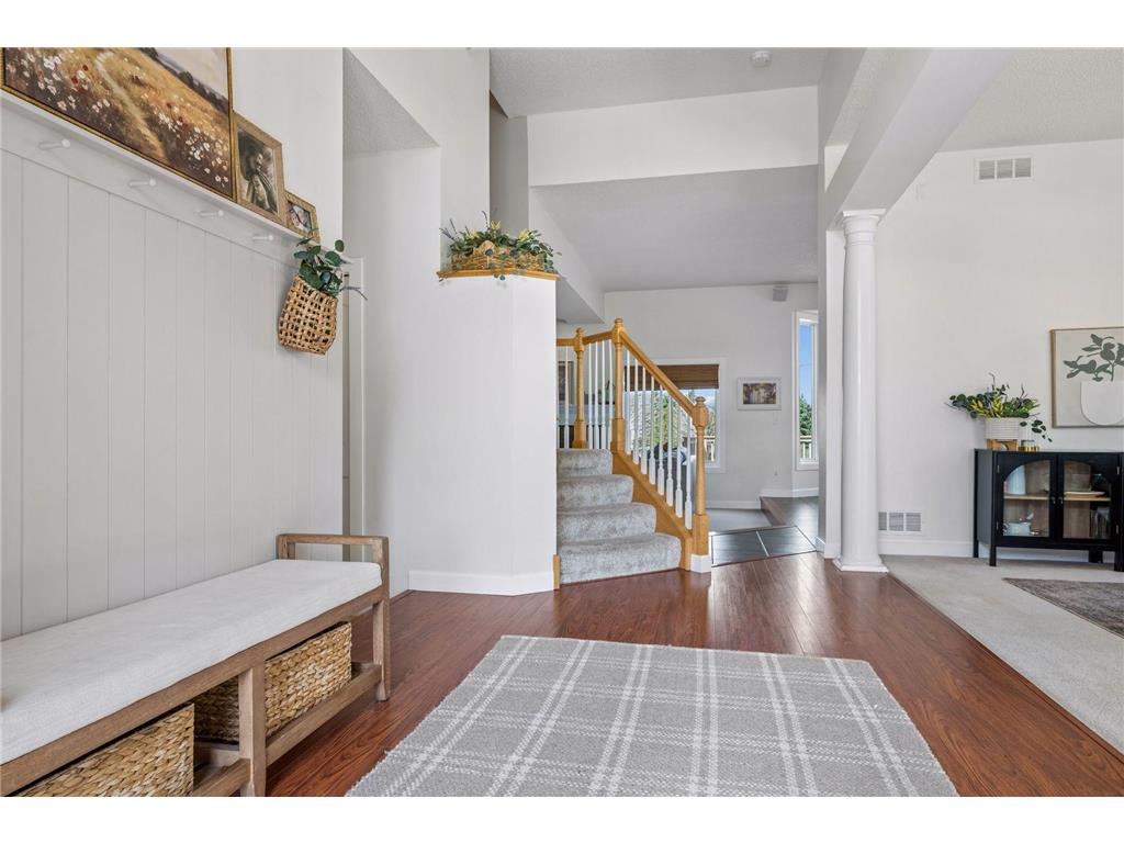 2378 Manuela Drive Chaska MN 55318 7049038 image3