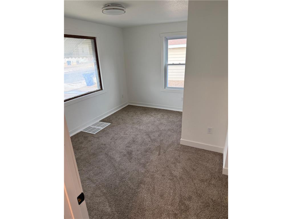 238 19 1/2 Avenue N Saint Cloud MN 56303 7027340 image3