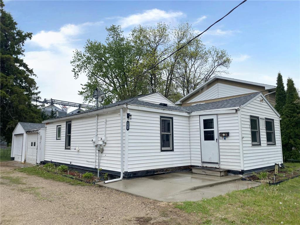 238 Meeker Avenue W Eden Valley MN 55329 7078602 image2