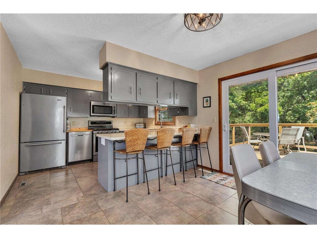 23801 69th Avenue Saint Augusta MN 56301 6406584 image1