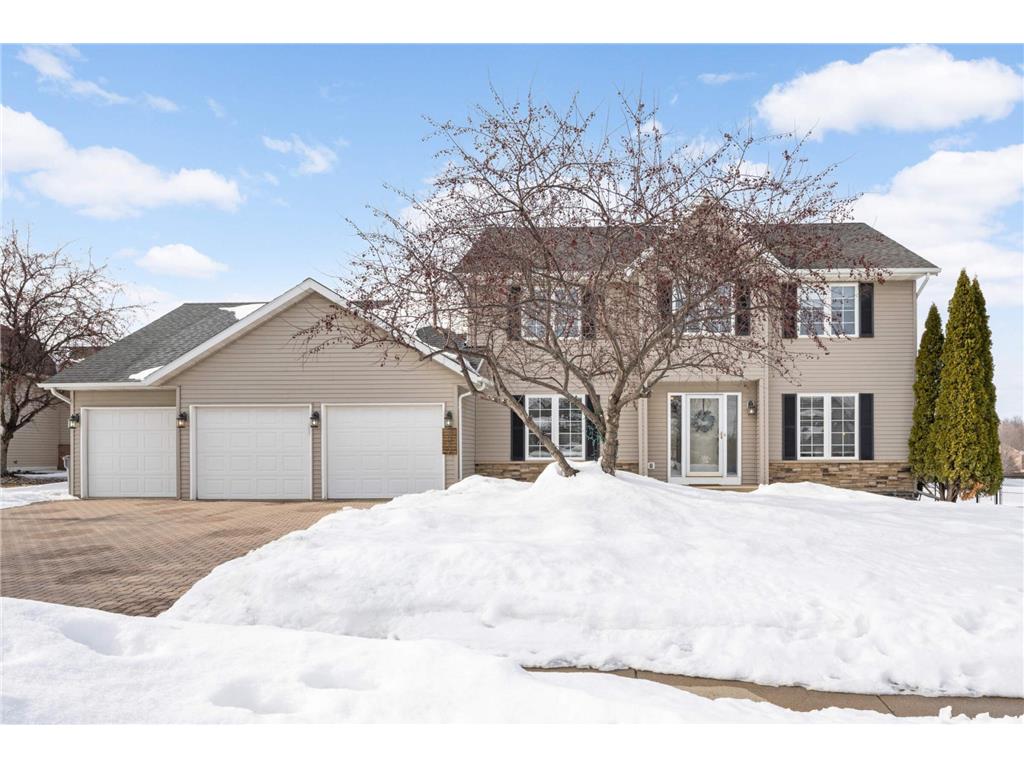 2382 Manuela Drive Chaska MN 55318 6337907 image1