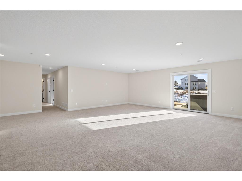 2388 Laurie Court Roseville MN 55113 7053935 image18