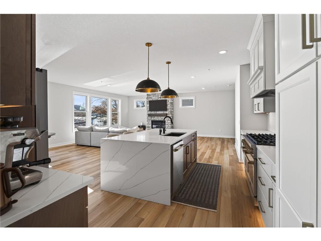 2388 Laurie Court Roseville MN 55113 7053935 image24