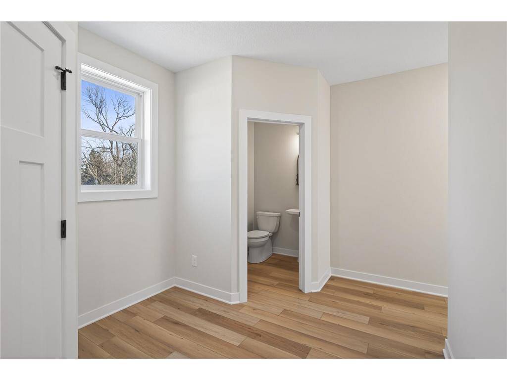 2388 Laurie Court Roseville MN 55113 7053935 image28
