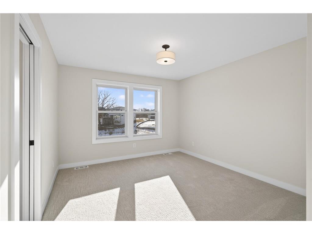 2388 Laurie Court Roseville MN 55113 7053935 image36