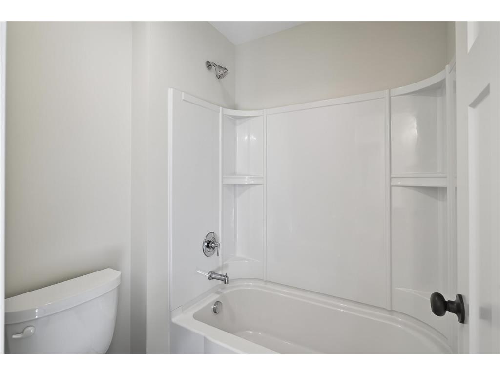 2388 Laurie Court Roseville MN 55113 7053935 image37