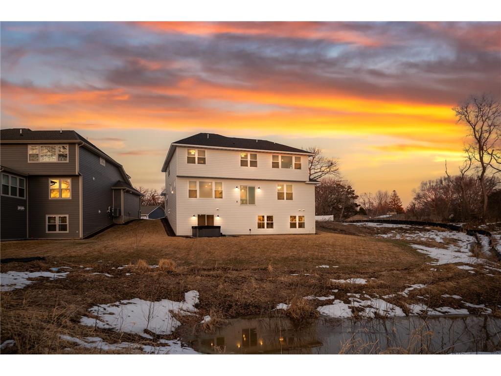 2388 Laurie Court Roseville MN 55113 7053935 image57