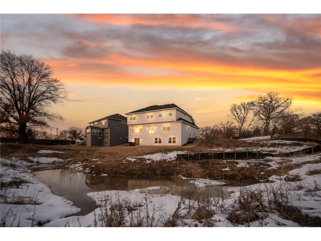 2388 Laurie Court Roseville MN 55113 7053935 image59