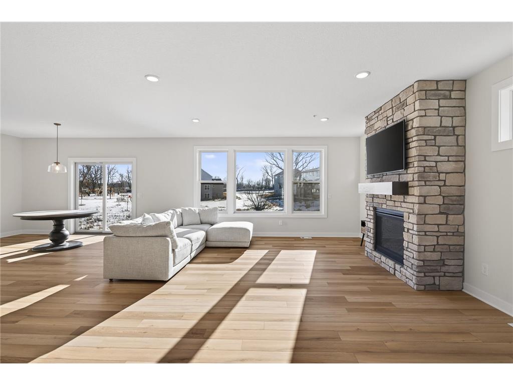2388 Laurie Court Roseville MN 55113 7053935 image6