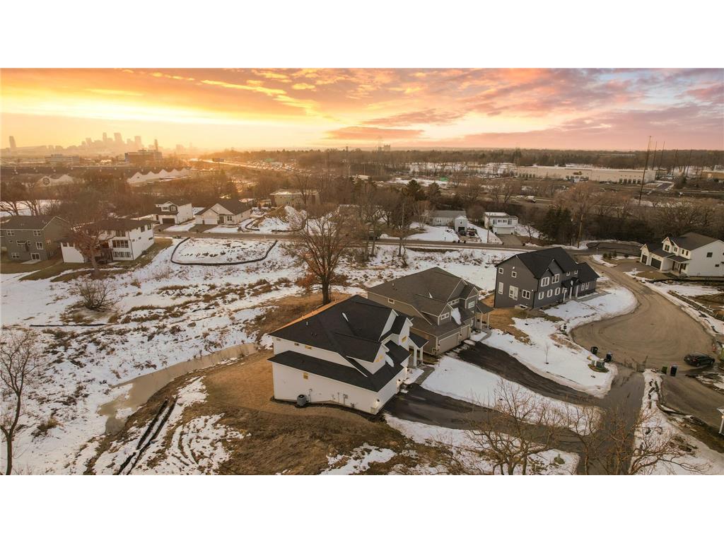 2388 Laurie Court Roseville MN 55113 7053935 image69