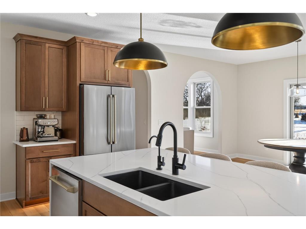 2388 Laurie Court Roseville MN 55113 7053935 image7
