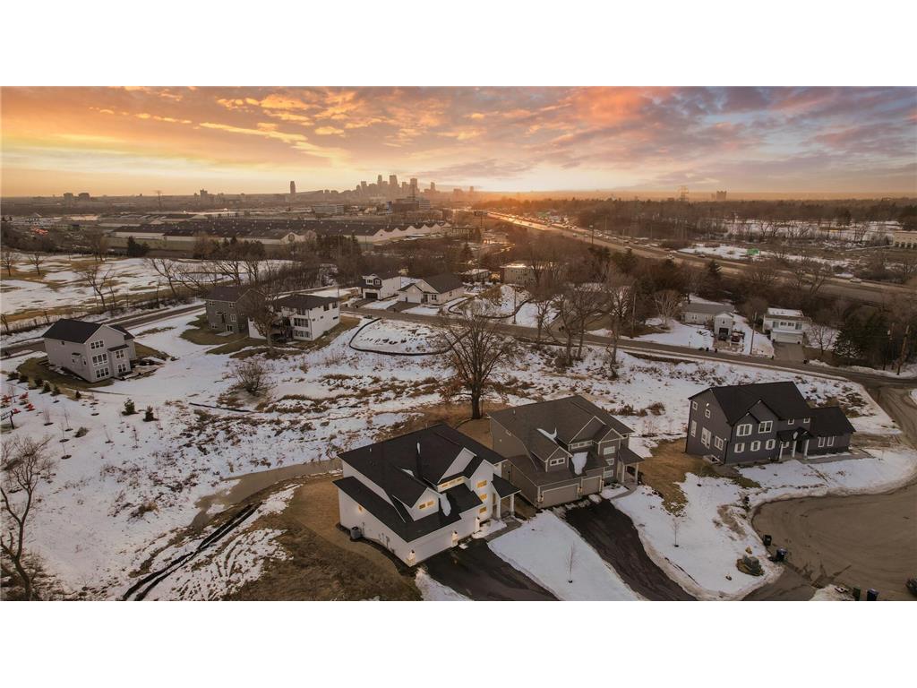2388 Laurie Court Roseville MN 55113 7053935 image77