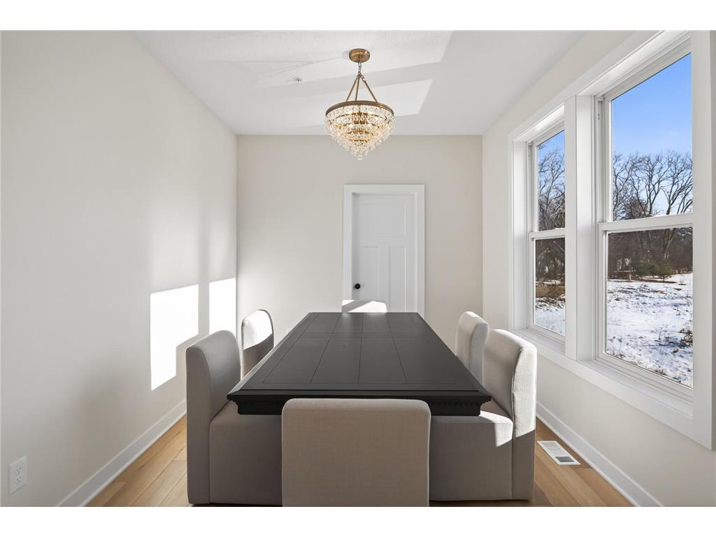 2388 Laurie Court Roseville MN 55113 7053935 image8