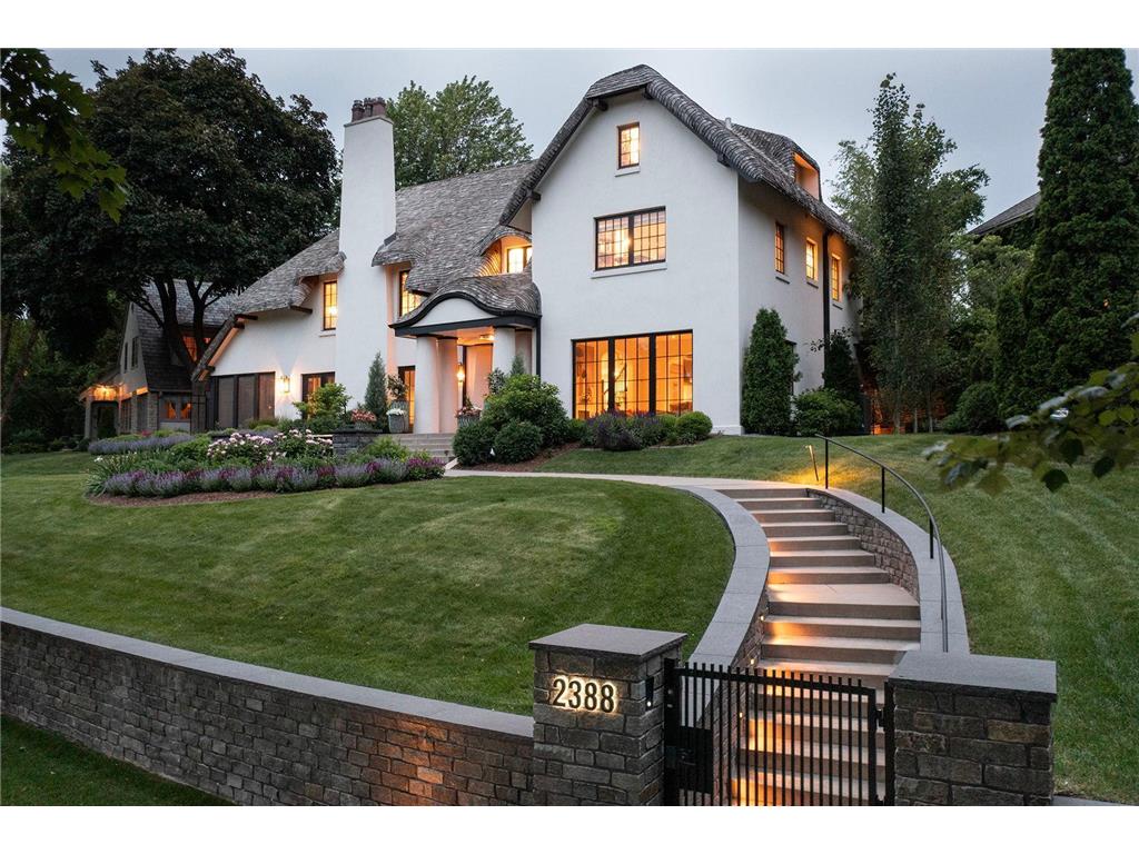 2388 W Lake Of The Isles Parkway Minneapolis MN 55405 - Lake of the Isles 6558111 image1