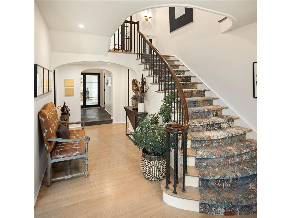 2388 W Lake Of The Isles Parkway Minneapolis MN 55405 - Lake of the Isles 6558111 image14