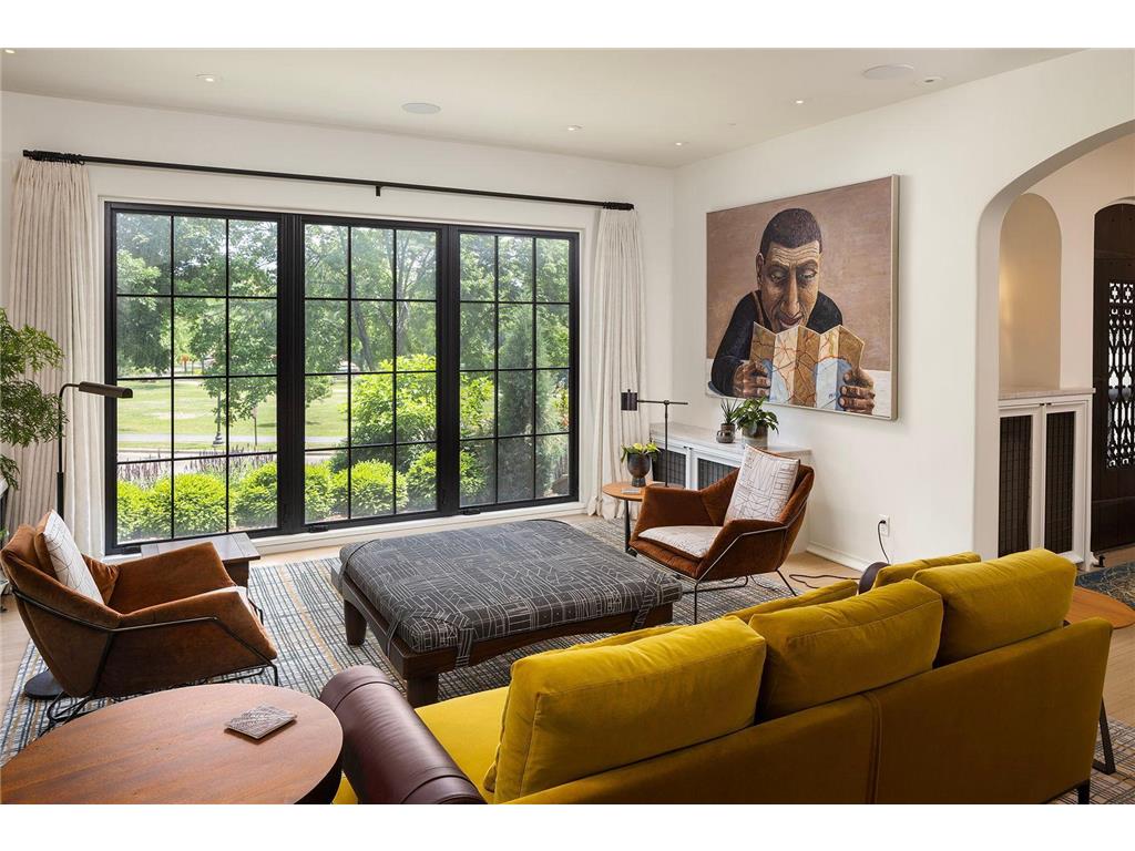 2388 W Lake Of The Isles Parkway Minneapolis MN 55405 - Lake of the Isles 6558111 image21