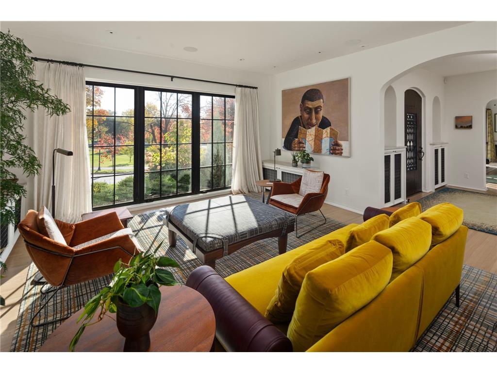 2388 W Lake Of The Isles Parkway Minneapolis MN 55405 - Lake of the Isles 6558111 image22