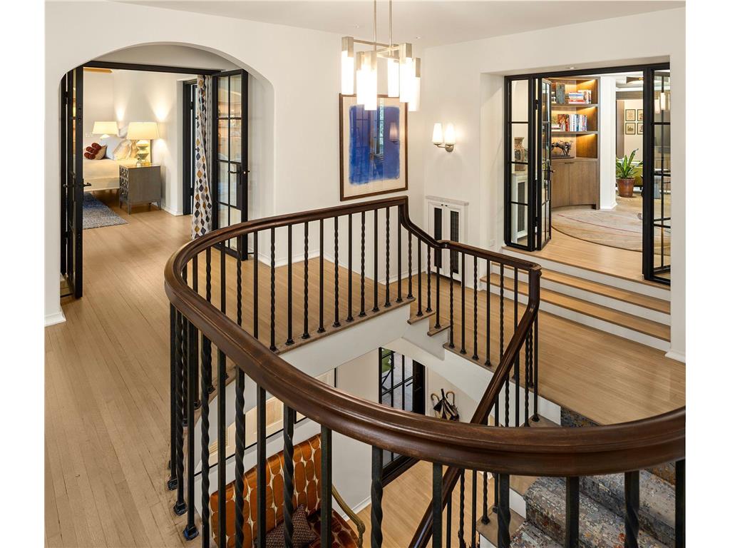 2388 W Lake Of The Isles Parkway Minneapolis MN 55405 - Lake of the Isles 6558111 image26