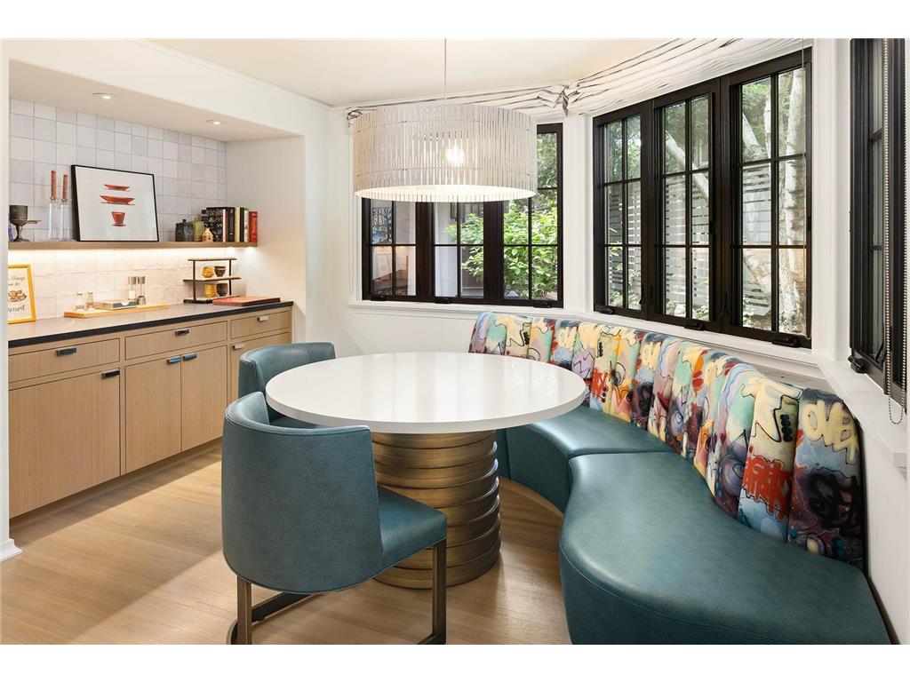 2388 W Lake Of The Isles Parkway Minneapolis MN 55405 - Lake of the Isles 6558111 image3