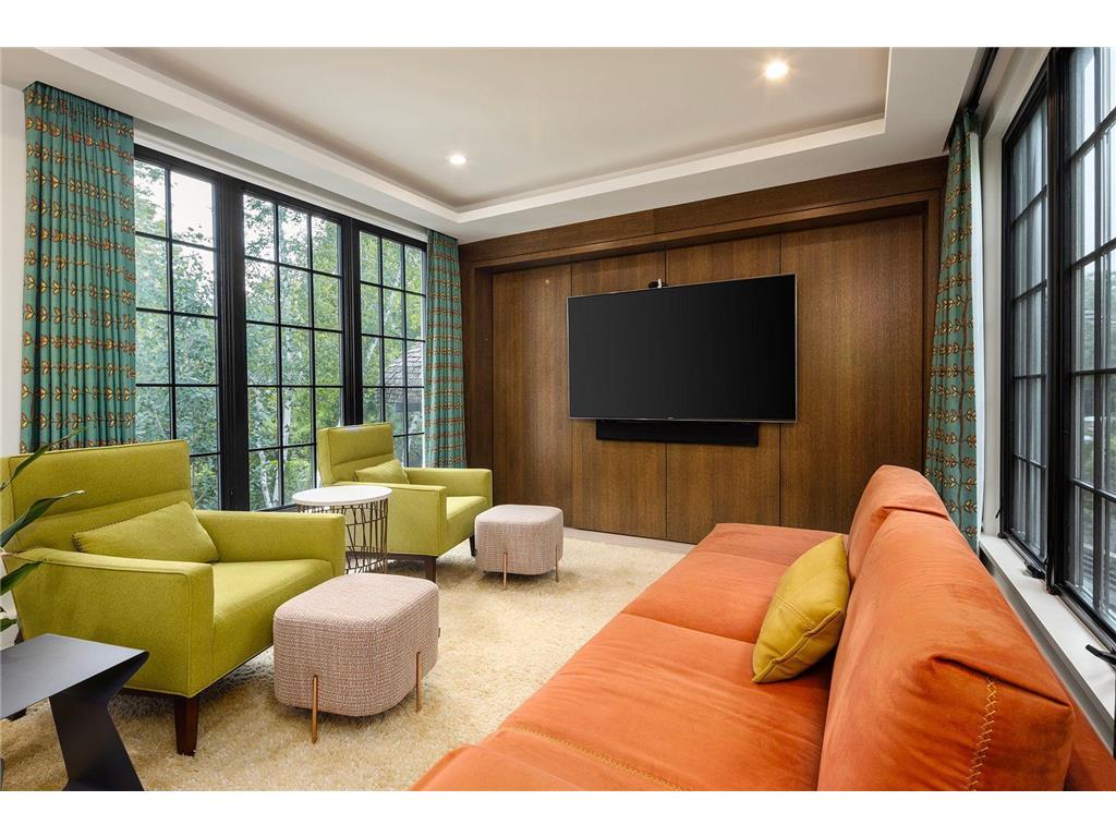 2388 W Lake Of The Isles Parkway Minneapolis MN 55405 - Lake of the Isles 6558111 image30