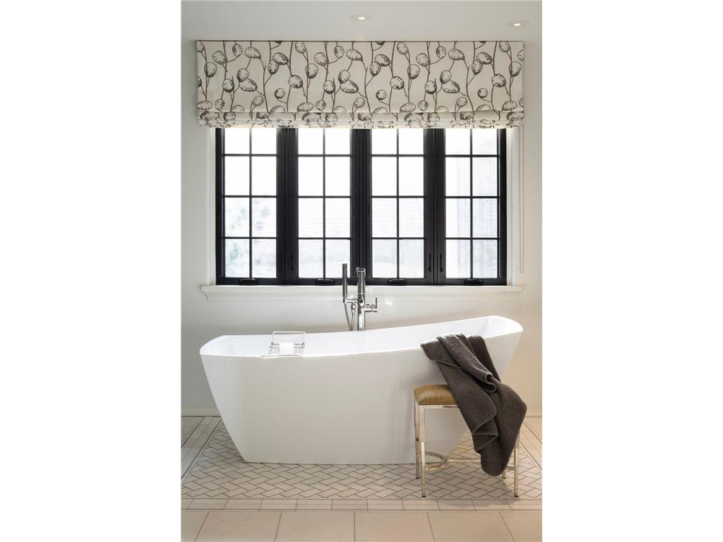 2388 W Lake Of The Isles Parkway Minneapolis MN 55405 - Lake of the Isles 6558111 image35