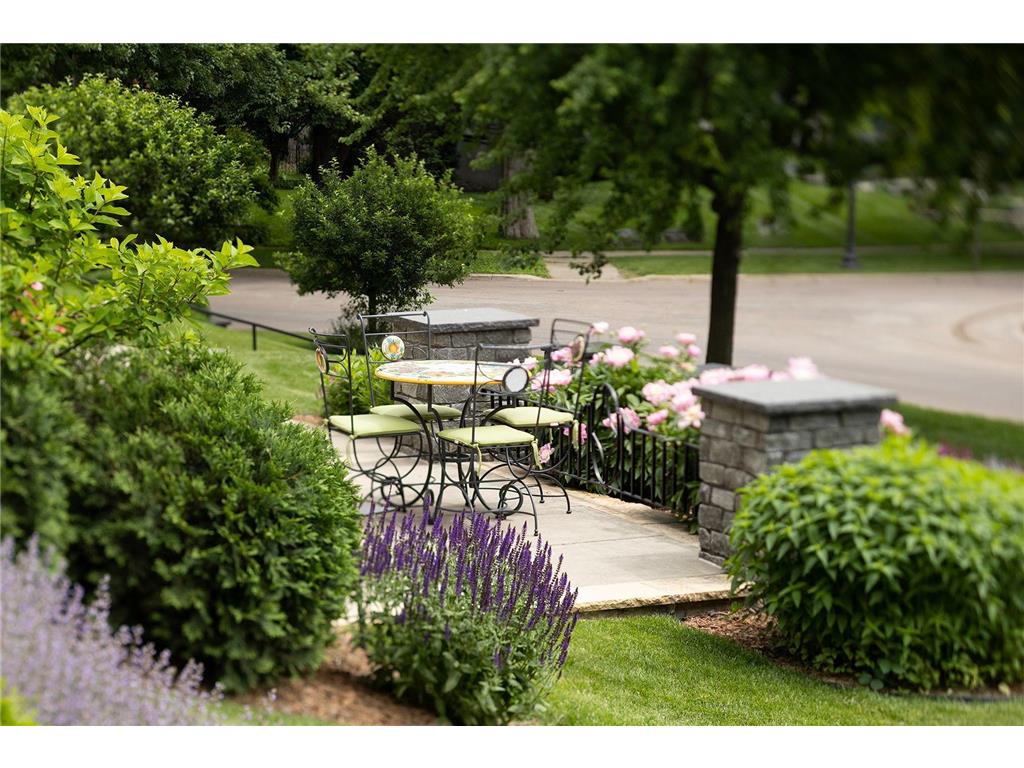 2388 W Lake Of The Isles Parkway Minneapolis MN 55405 - Lake of the Isles 6558111 image70