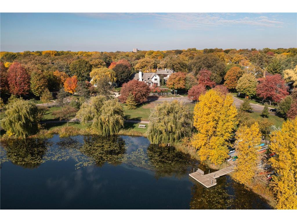 2388 W Lake Of The Isles Parkway Minneapolis MN 55405 - Lake of the Isles 6558111 image88