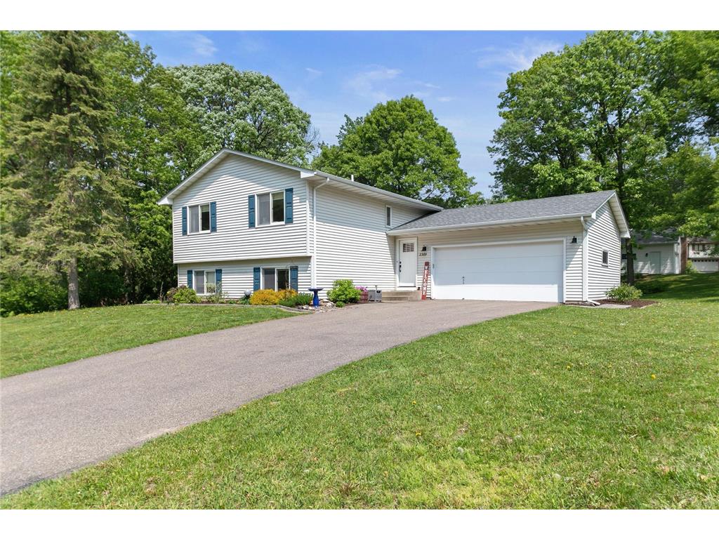 2389 Hillwood Drive E Maplewood MN 55119 6377697 image1