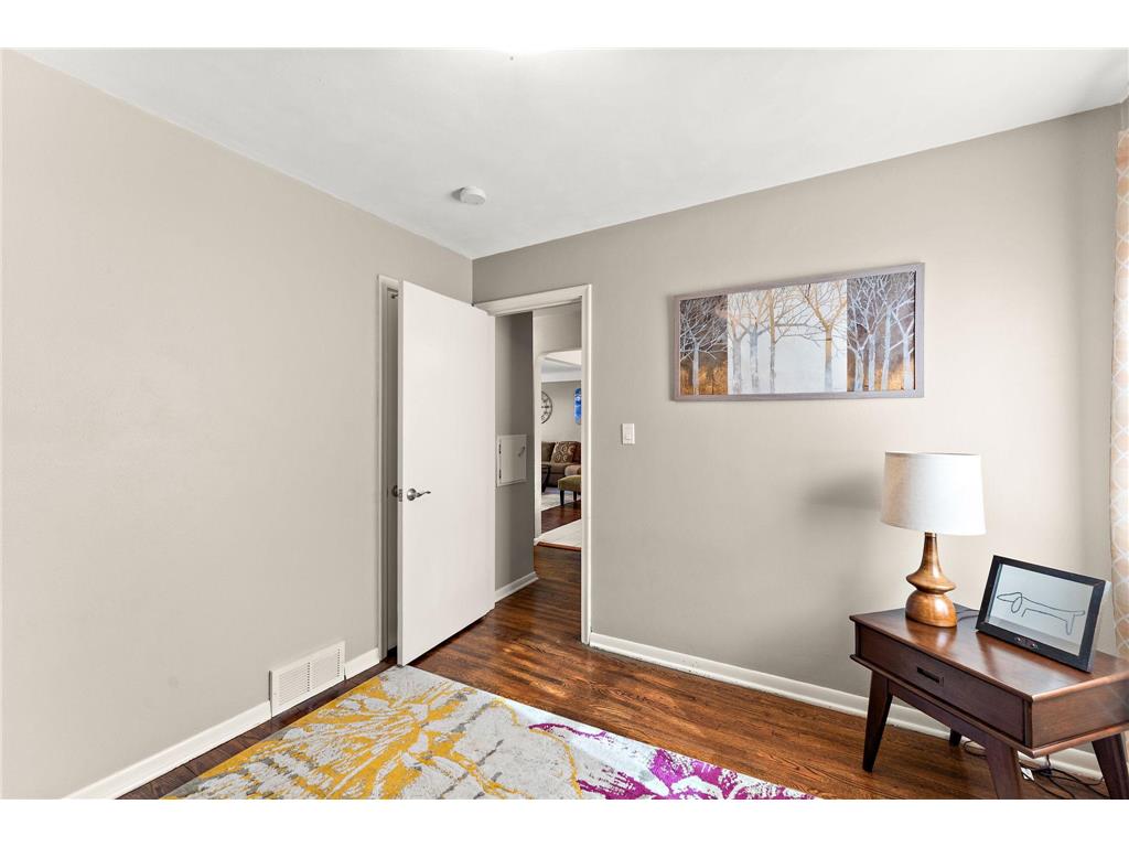 239 18th Avenue S South Saint Paul MN 55075 7069344 image16