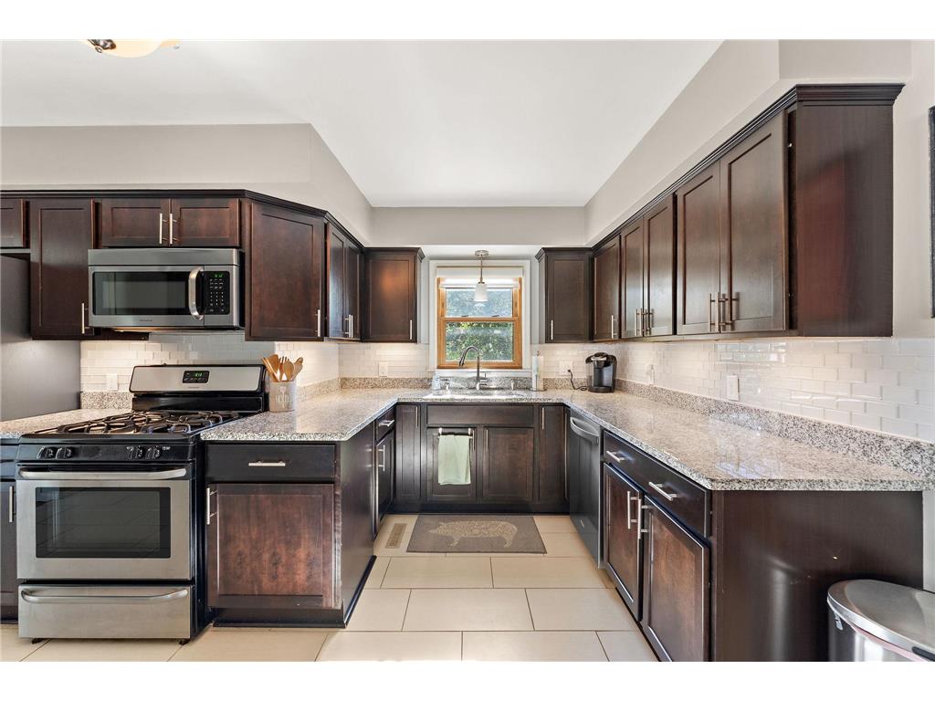 239 18th Avenue S South Saint Paul MN 55075 7069344 image6