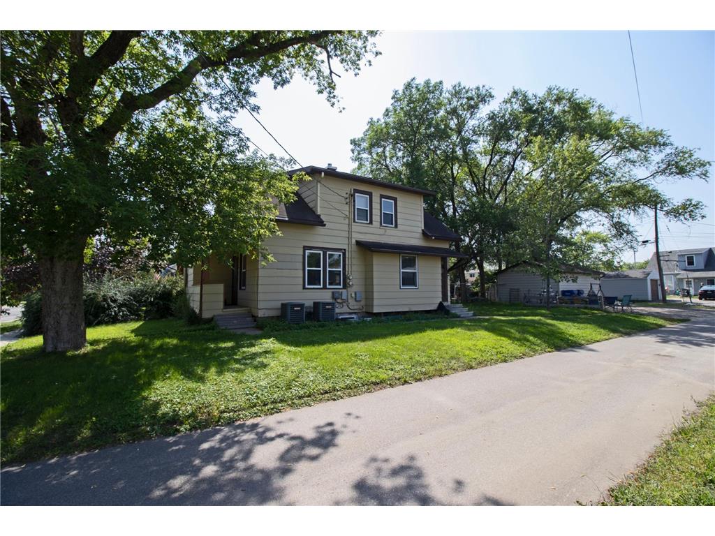 239 19 1/2 Avenue N Saint Cloud MN 56303 6424204 image1