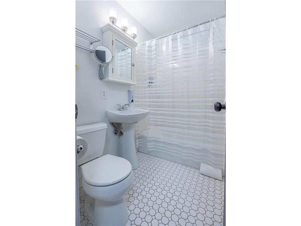 239 Byrondale Avenue Wayzata MN 55391 6802916 image15