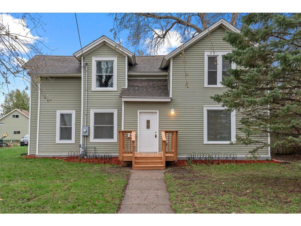 239 E 1st Street New Richmond WI 54017 6650057 image1