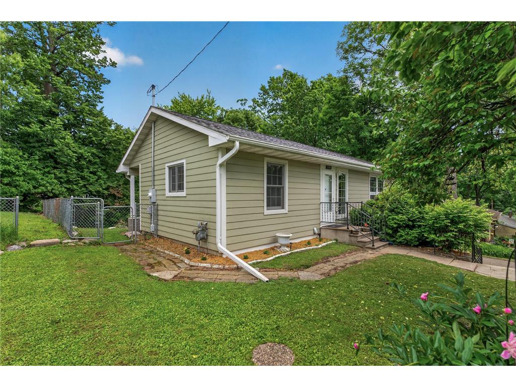 2390 Chateau Lane Mound MN 55364 7085671 image1