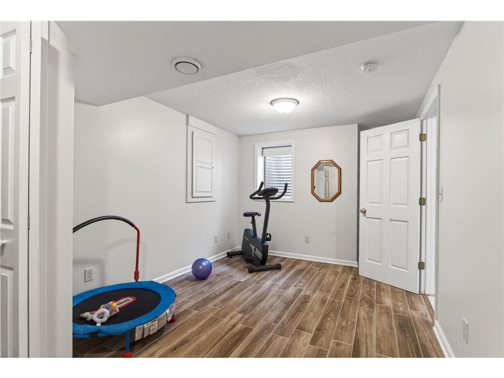 2390 Chateau Lane Mound MN 55364 7085671 image17
