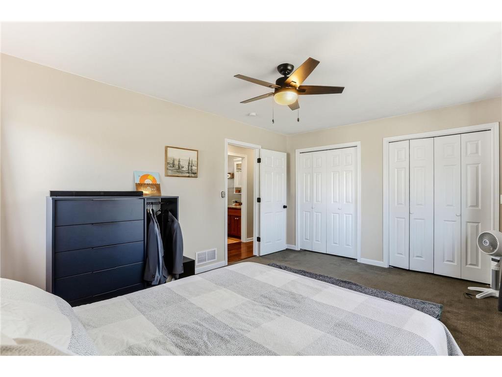 2390 Cohansey Boulevard Roseville MN 55113 6815917 image18