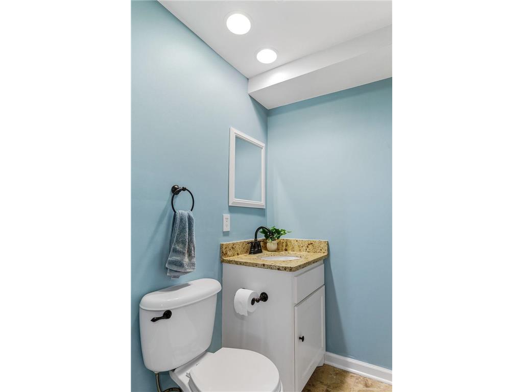 2390 Cohansey Boulevard Roseville MN 55113 6815917 image30