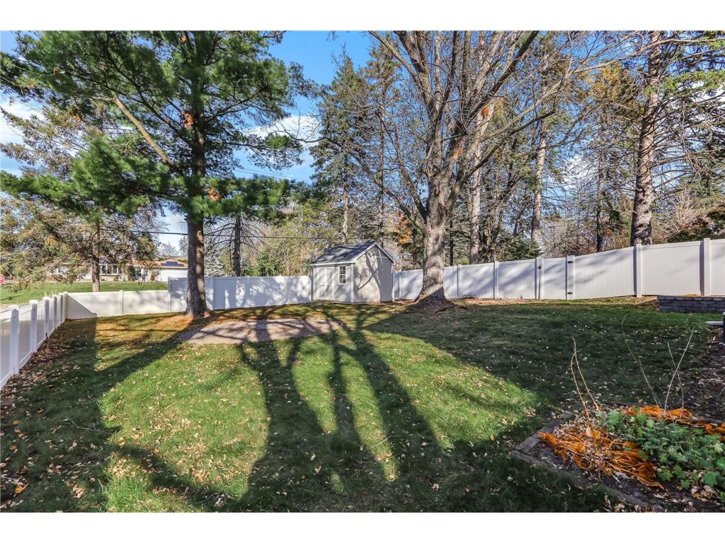 2390 Cohansey Boulevard Roseville MN 55113 6815917 image34