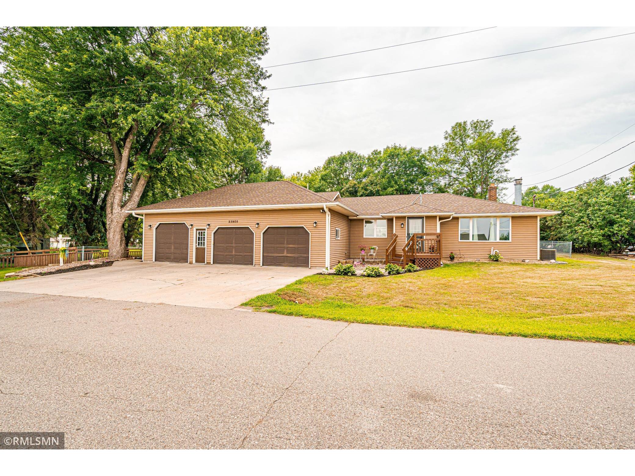 23905 Holt Avenue, New Trier, MN, 55031 MLS 6022645 Edina Realty