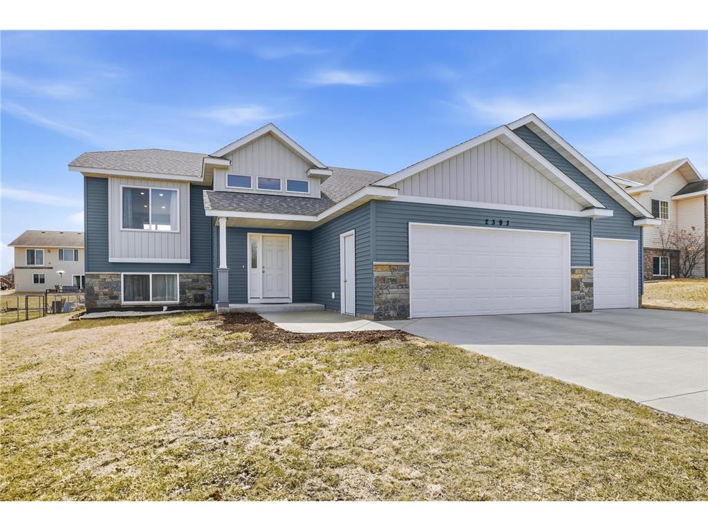 2393 Topaz Street Saint Augusta MN 56301 7051265 image1