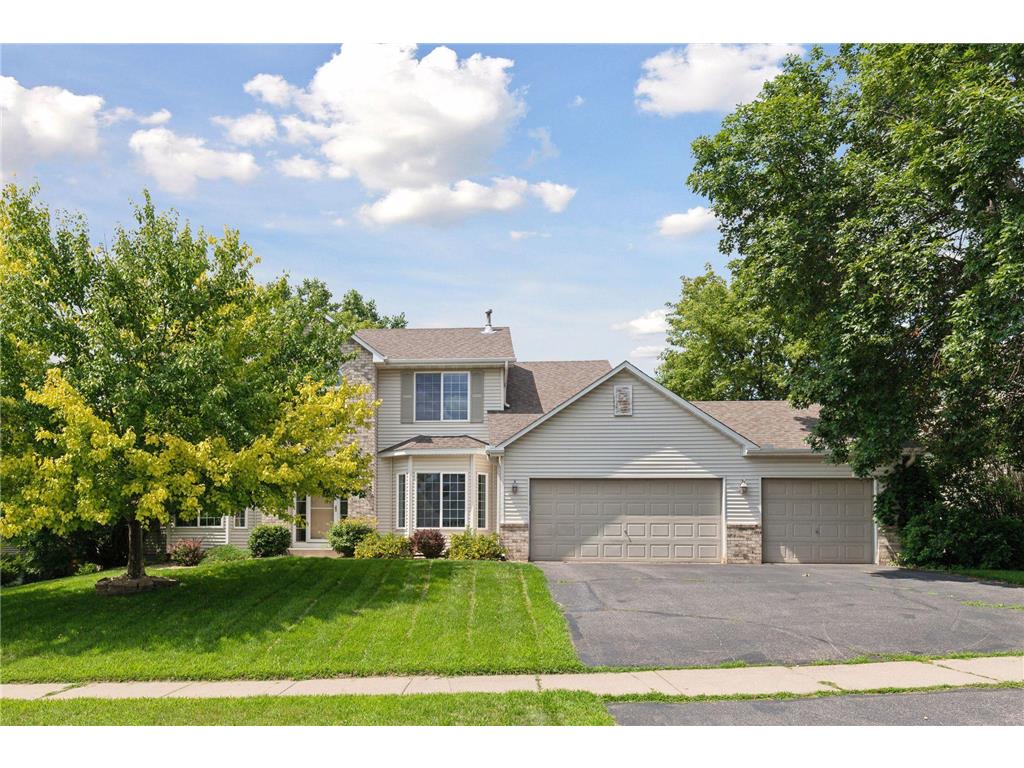 2394 Manuela Drive Chaska MN 55318 6758391 image1