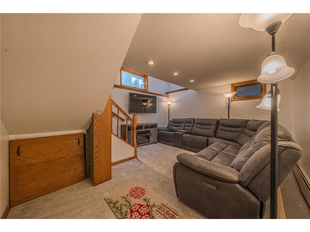 2394 Valentine Avenue Saint Paul MN 55108 7059811 image29