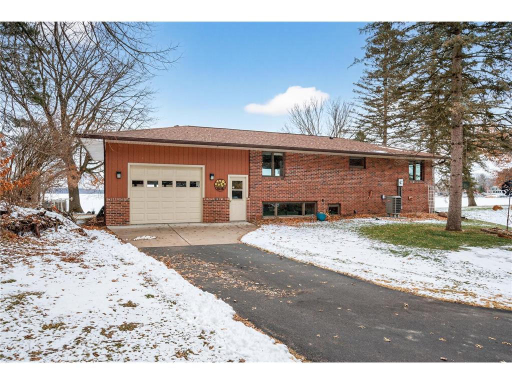 2395 Cardinal Drive Star Prairie WI 54017 7024560 image1