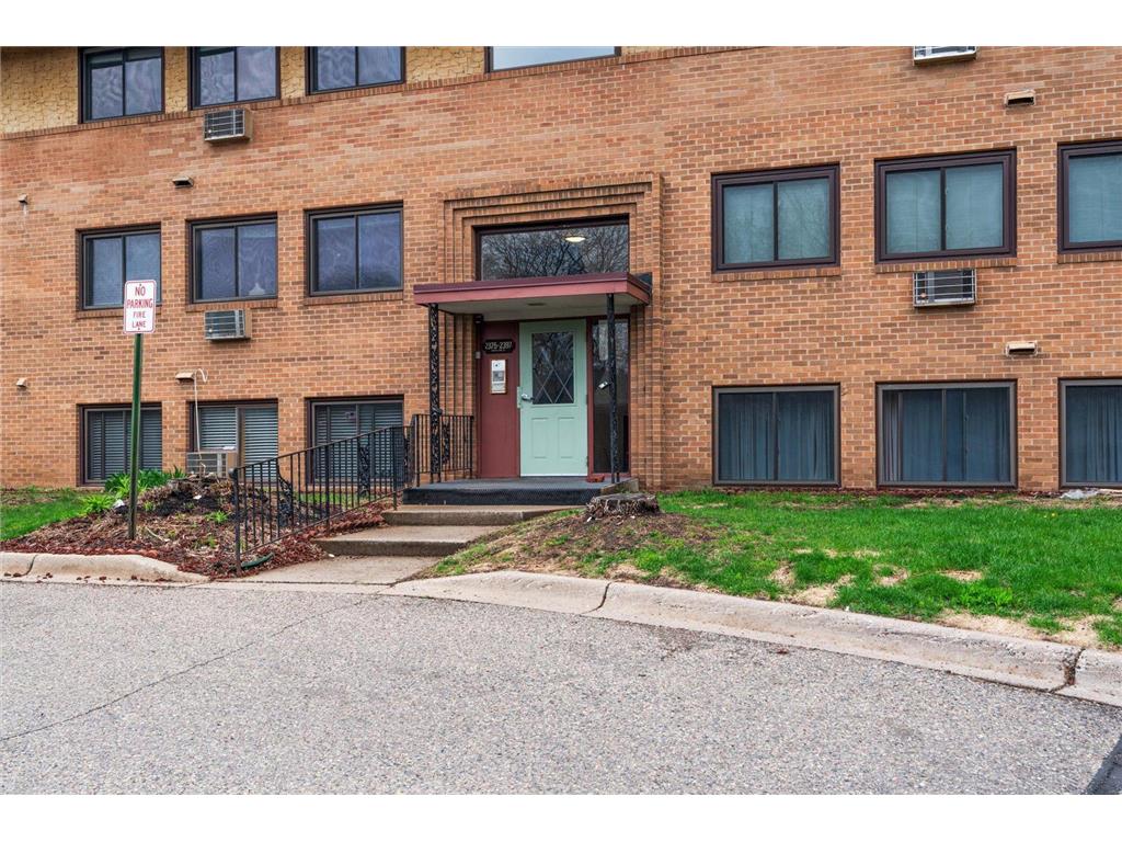 2395 Unity Avenue N Golden Valley MN 55422 6678748 image2