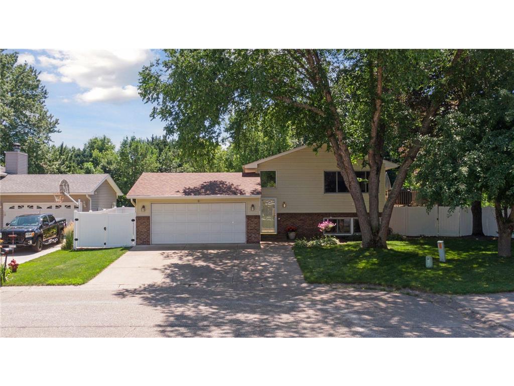 2396 Carlsbad Plaza Woodbury MN 55125 6753347 image1