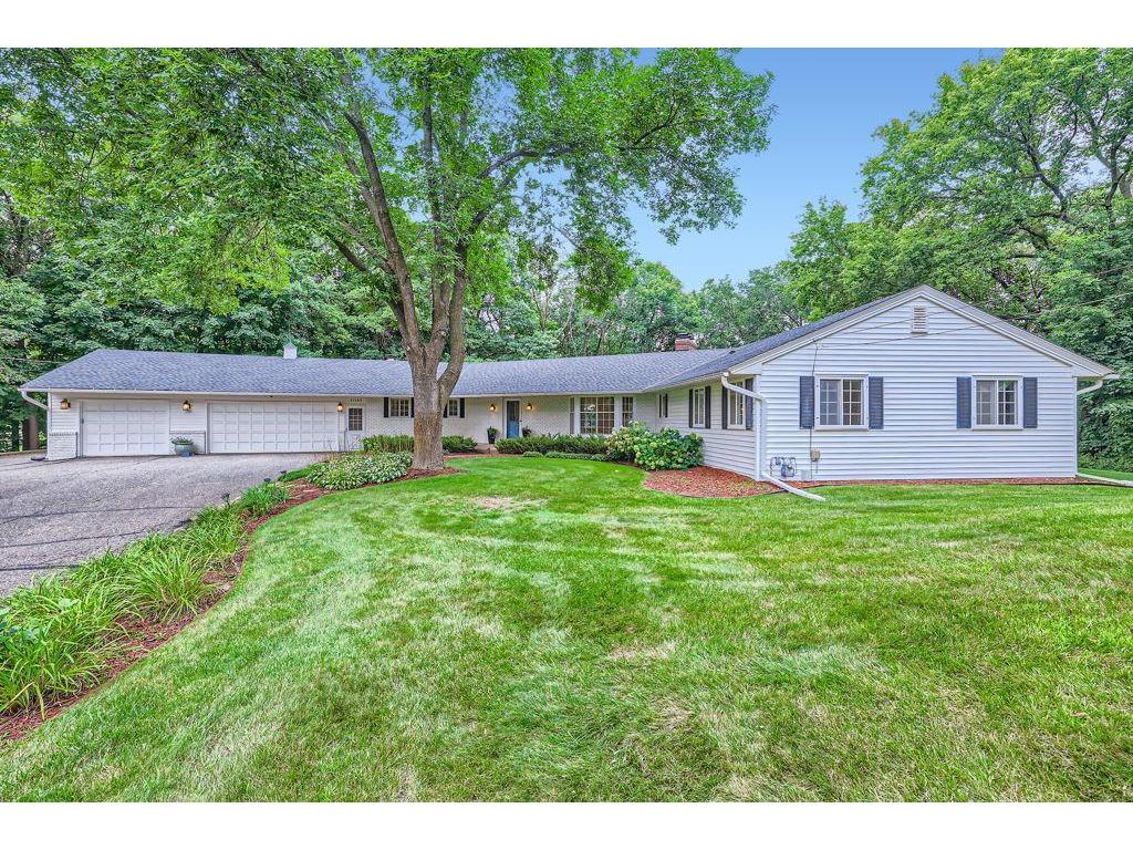 23980 Yellowstone Trail Shorewood MN 55331 - Mary Lake 6581489 image1