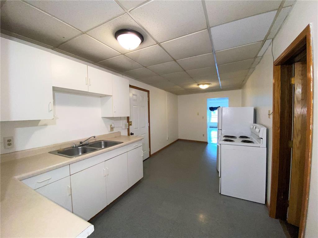 24 & 28 Main Street W Dodge Center MN 55927 6764127 image24