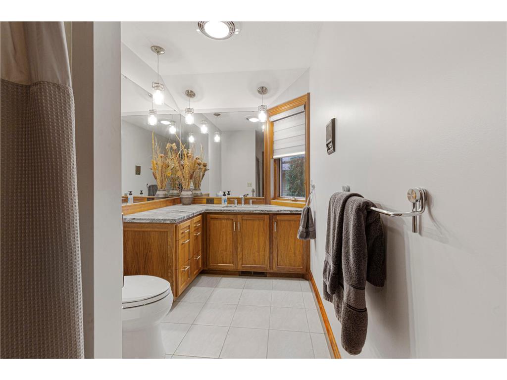 24 Greenhaven Bay Faribault MN 55021 7036215 image27