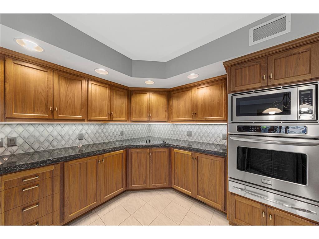 24 Greenhaven Bay Faribault MN 55021 7036215 image46