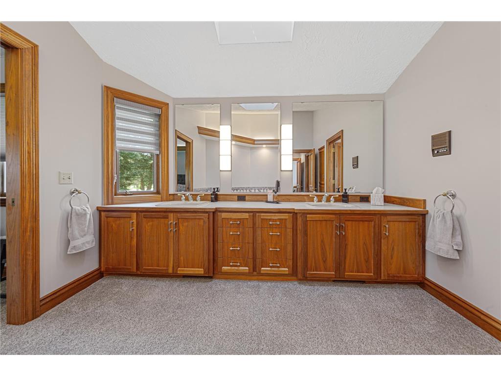 24 Greenhaven Bay Faribault MN 55021 7036215 image60